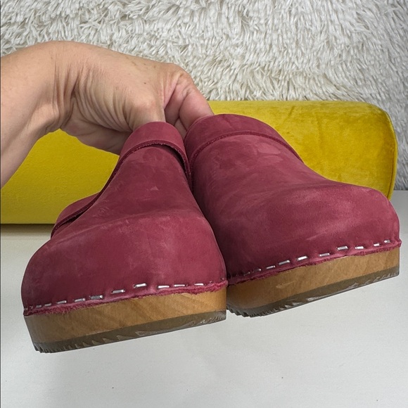 NWOT • KLÄGN • Maja Wood Open Back in Berry Nubuck Leather • ❤️ • Size 41 • - Picture 12 of 17